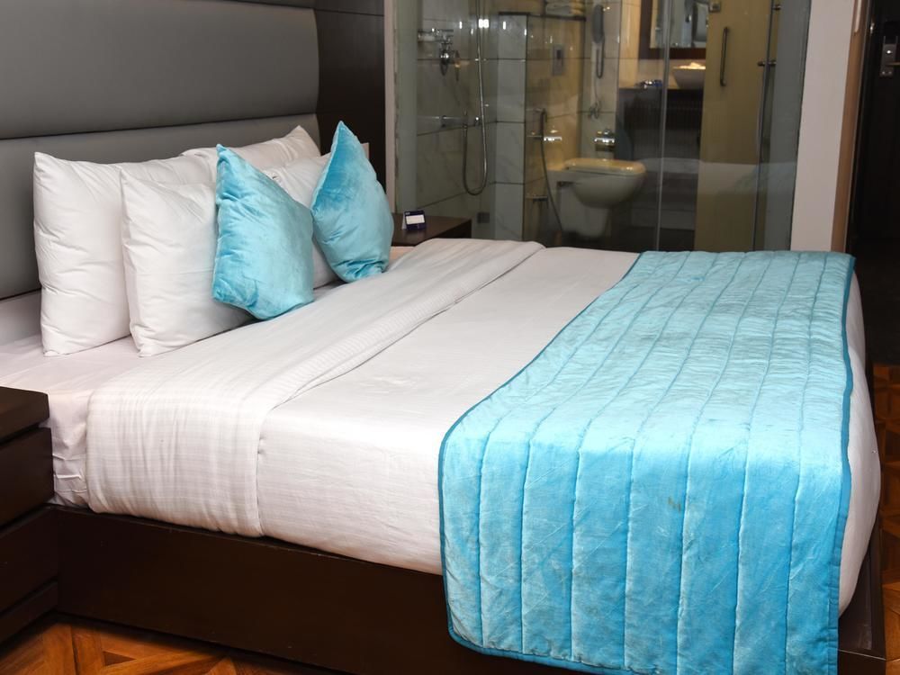 Hotel Sunbeam Premium Zirakpur Exterior foto