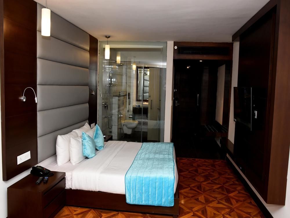 Hotel Sunbeam Premium Zirakpur Exterior foto
